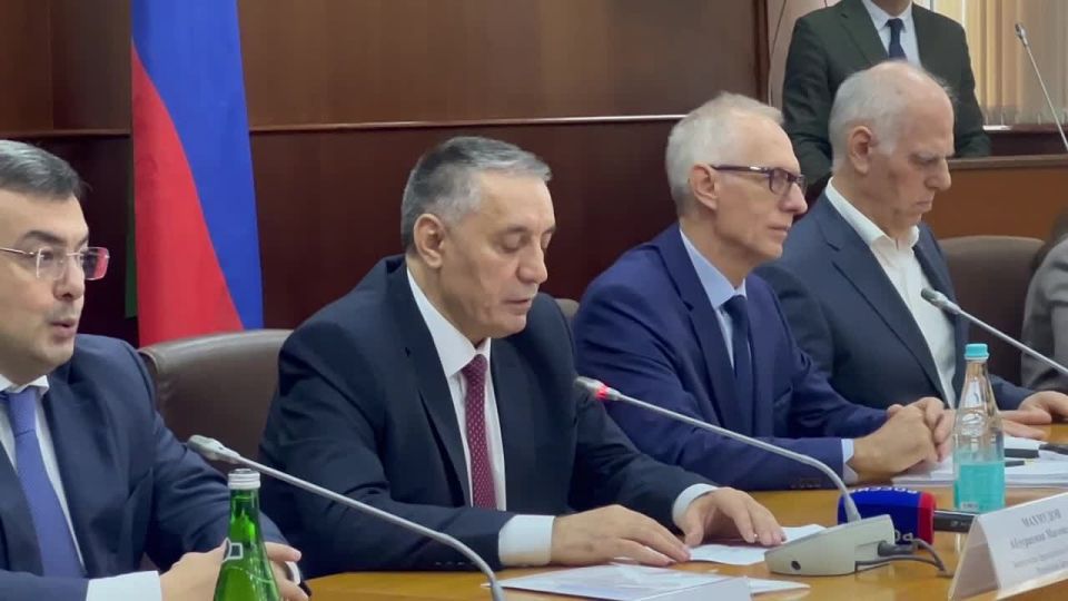 Заместитель Председателя Правительства РД Абдурахаман Махмудов, выступая на Северо-Кавказском форуме «Комплексная реабилитация инвалидов по зрению: проблемы и перспективы», рассказал о работе 16 подразделений ВОС и поддержке...