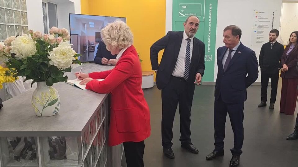 Виктория Абрамченко оставила запись в книге почетных гостей