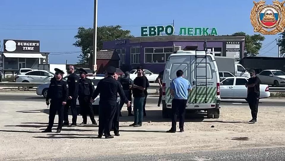 В Каякентском районе Дагестана 23 автомобиля злостных неплательщиков штрафов ПДД арестованы и помещены на спецстоянку в результате рейда Госавтоинспекции и судебных приставов