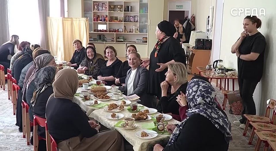 В каспийском детском саду №10 почтили память заведующей Ангелины Замятко