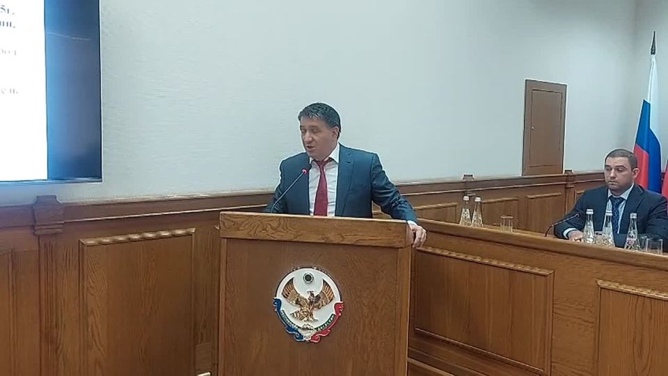 Предвыборное выступление одного из кандидатов Джамбулата Салавова