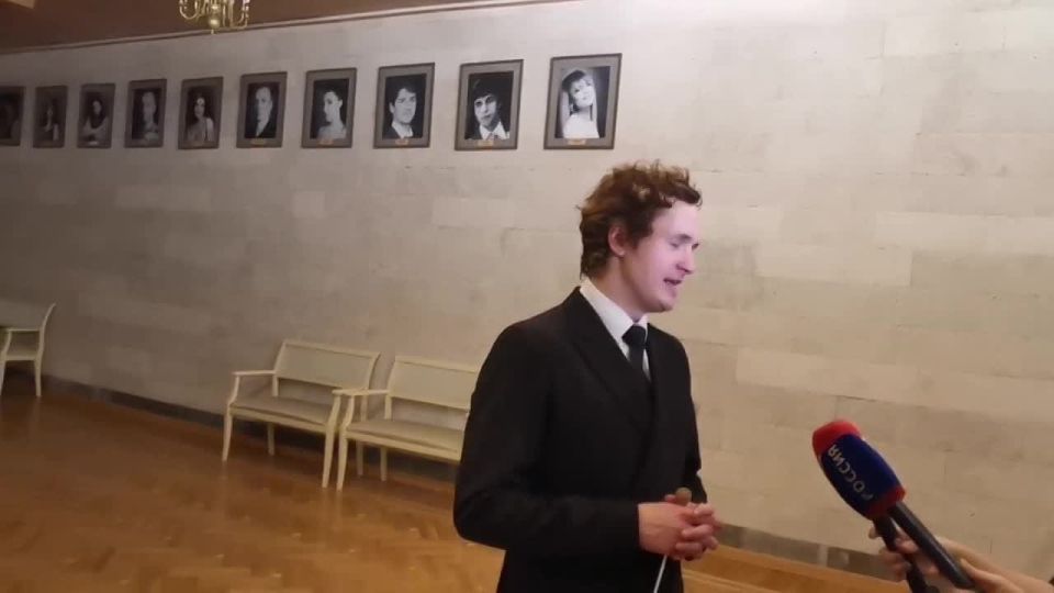 На пресс-подходе художественный руководитель Московского государственного академического симфонического оркестра Иван Никифорчин поделился впечатлениями от гастролей в Дагестане