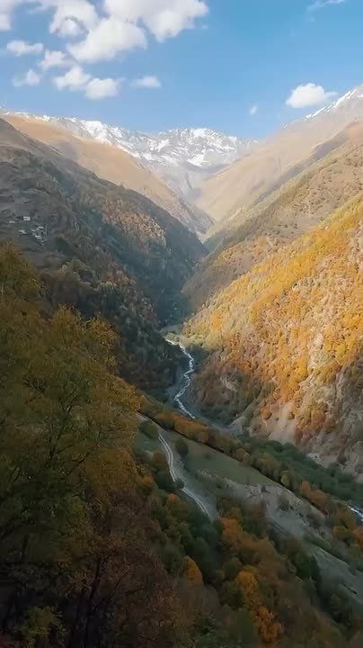 Начинаем наш день с чарующих пейзажей октября