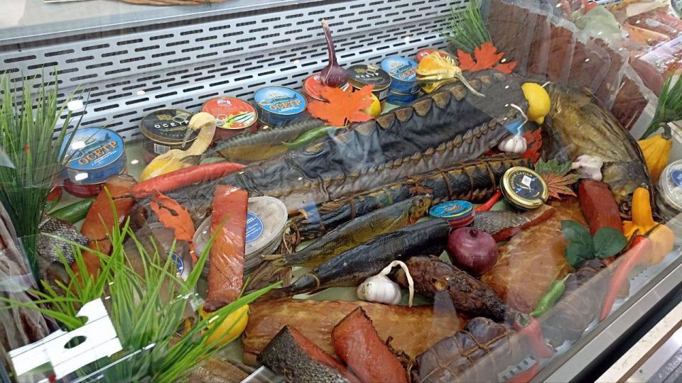 На агропромышленной выставке «Золотая Осень – 2025» стенд Республики Дагестан также представлен рыбной продукцией от: ООО "Дагфиш", ООО "Каспийрыба", Широкольского рыбокомбината, СК "Аква" и ряда других предприятий