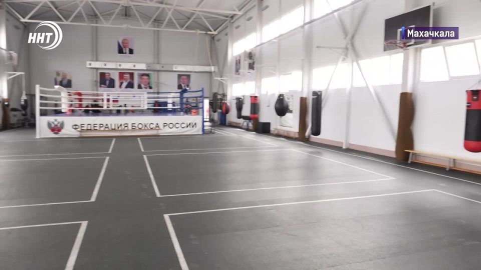 В Каспийске открыт Центр прогресса бокса «Рубеж»!