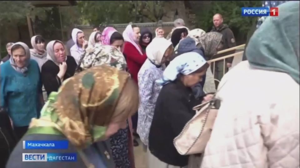 Частица мощей Патриарха Тихона привезена в Махачкалу