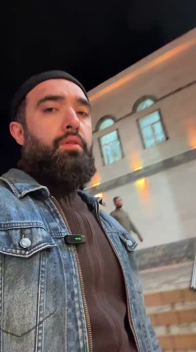 Сегодня снимаем репортаж о коллективной утренней молитве в центральной Джума мечети, где будут прочитаны мольбы за жителей Газы и участников СВО