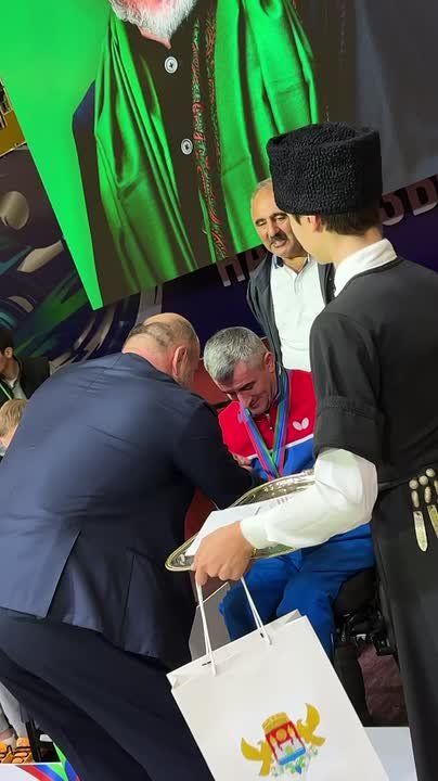 Расул Назиров — чемпион международного турнира в Каспийске!