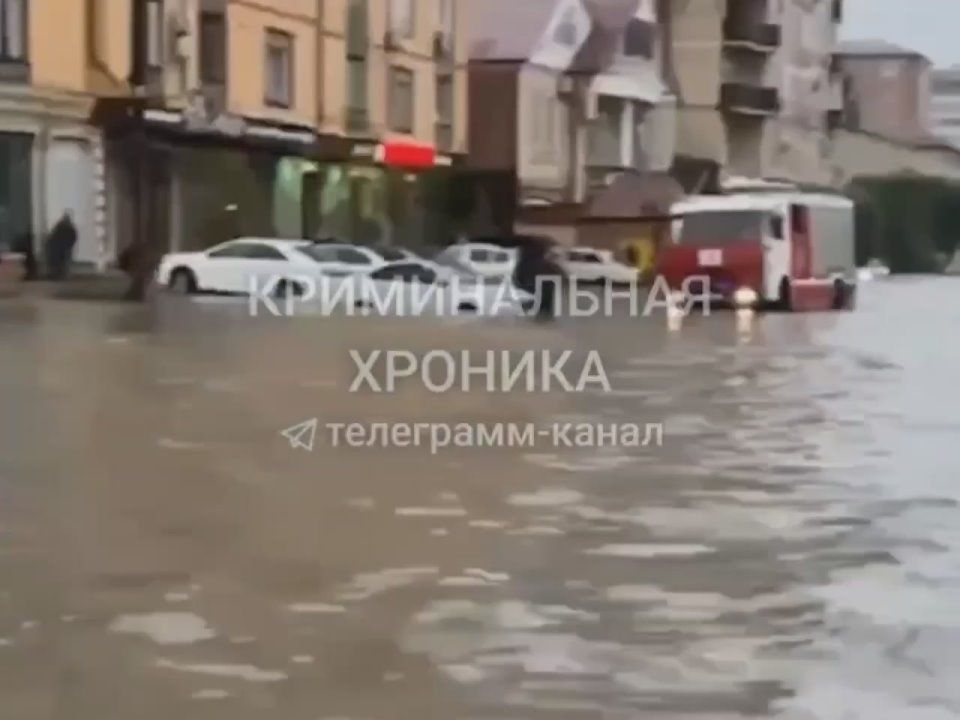 В Махачкале задержаны руководители подрядной организации, похитившие 40 млн рублей при ремонте ливневой канализации