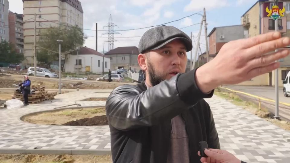 В Махачкале завершается благоустройство сквера на улице Нигматулы Магомедова, 83а, в рамках федеральной программы «Формирование комфортной городской среды»