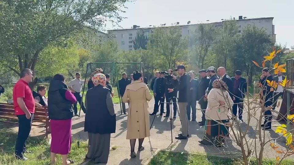 В Махачкале прошла важная встреча с жильцами многоквартирного дома по улице Учительская