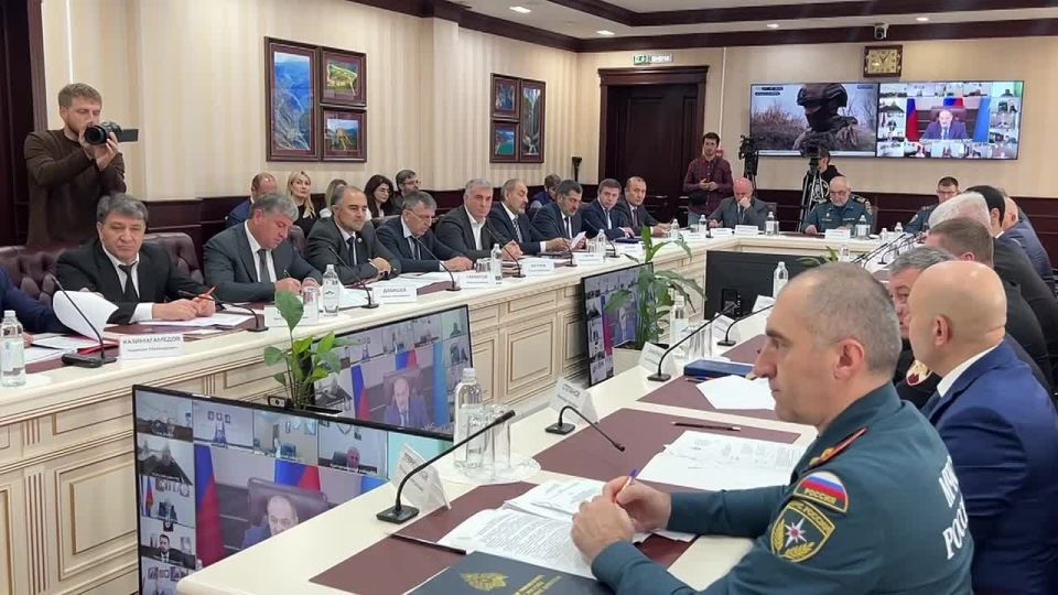 Сергей Меликов отметил слаженную работу органов власти во время обильных ливней в Дагестане