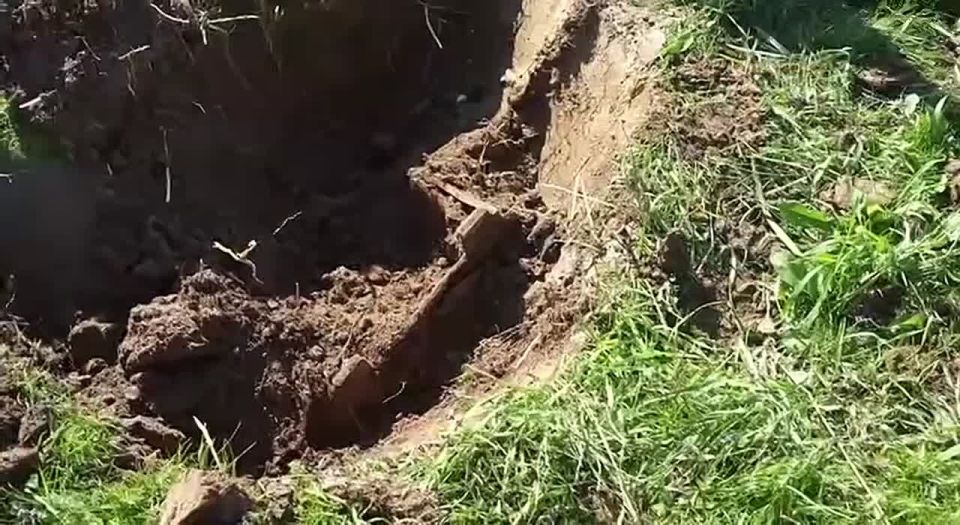 В Коркмаскале готовятся к раскопкам советского самолета, разбившегося в 1943 году