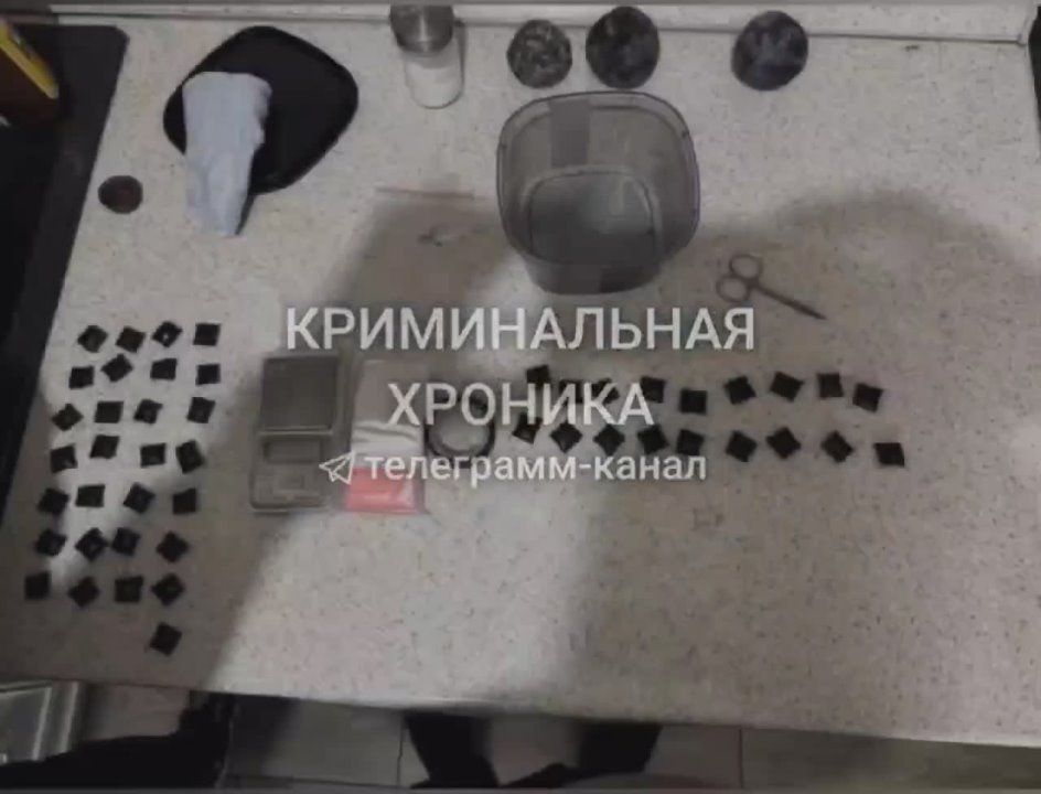 В Махачкале задержали мужчину с крупной партией наркотиков для «закладок»