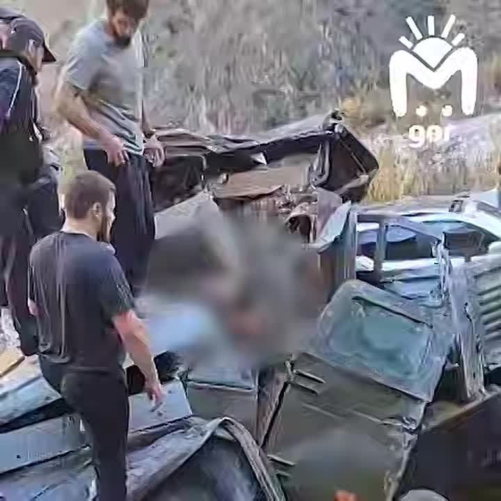 Трое пострадавших во вчерашнем ДТП с сотрудниками Росгвардии в Дагестане остаются в тяжёлом состоянии