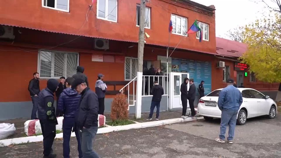 В Хасавюрте продолжается осенняя призывная кампания