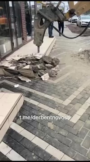 В Дербенте продолжаются работы по благоустройству улицы 345 ДСД