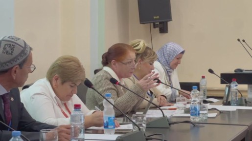 На дискуссионной сессии в ДГУ, приуроченной к Международному форуму женщин, профессор кафедры теории и истории религии и культуры ДГУ, руководитель Центра изучения культур при ДГУ Райганат Абакарова рассказала о вызовах, с...