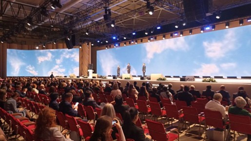 После церемонии награждения оличившихся медицинских работников, которая прошла в концертном зале НЦ «Россия», победитель в номинации «Лучший руководитель медицинской организации», главный врач Детской республиканской...