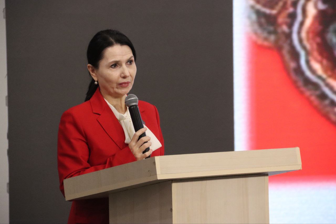 По поручению Председателя Народного Собрания РД Заура Аскендерова заместитель председателя Комитета НС РД по национальной политике, вопросам общественных и религиозных объединений и межпарламентским связям Елена Ельникова... По поручению Председателя Народного Собрания РД Заура Аскендерова заместитель председателя Комитета НС РД по национальной политике, вопросам общественных и религиозных объединений и межпарламентским связям Елена Ельникова...
