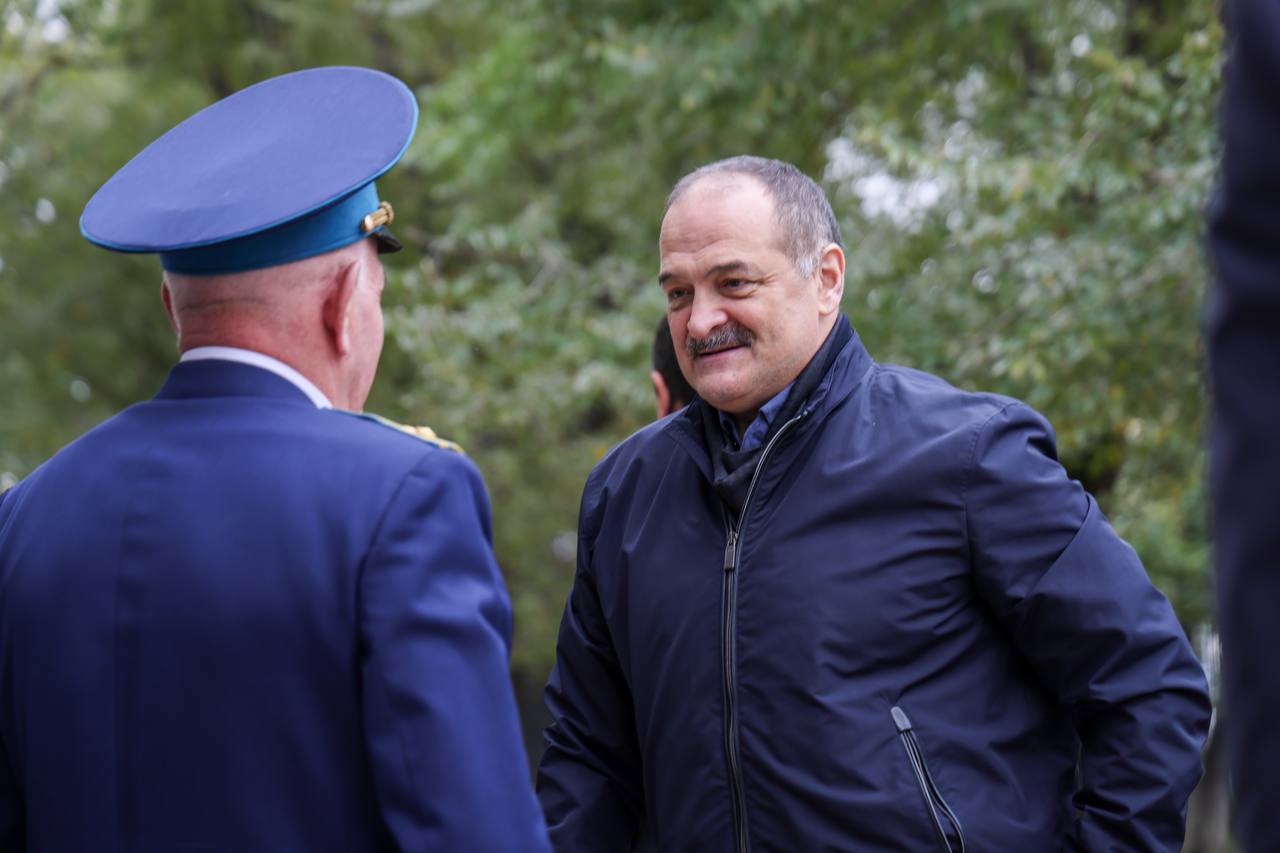 Сергей Меликов почтил память генерал-майора Омара Муртазалиева Сергей Меликов почтил память генерал-майора Омара Муртазалиева