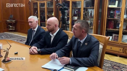 Сергей Меликов встретился с участниками программ «Время героев» и «Доблесть гор»