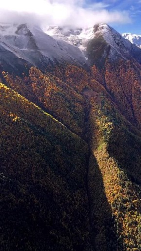 Золотая осень в Тлярате. Фото: Омар Гаджиев