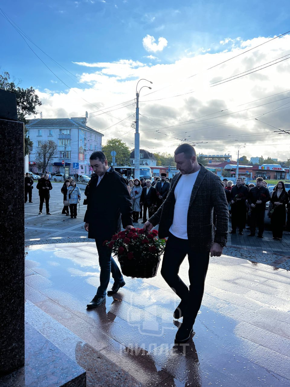 105-летие со дня рождения со дня рождения прославленного лётчика-аса дважды Героя Советского Союза Амет-Хана Султана отметили в Симферополе 105-летие со дня рождения со дня рождения прославленного лётчика-аса дважды Героя Советского Союза Амет-Хана Султана отметили в Симферополе
