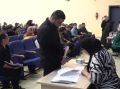 В Каспийске прошла открытая жеребьевка, в ходе которой распределили новые квартиры среди 257 семей, живущих в аварийном жилье