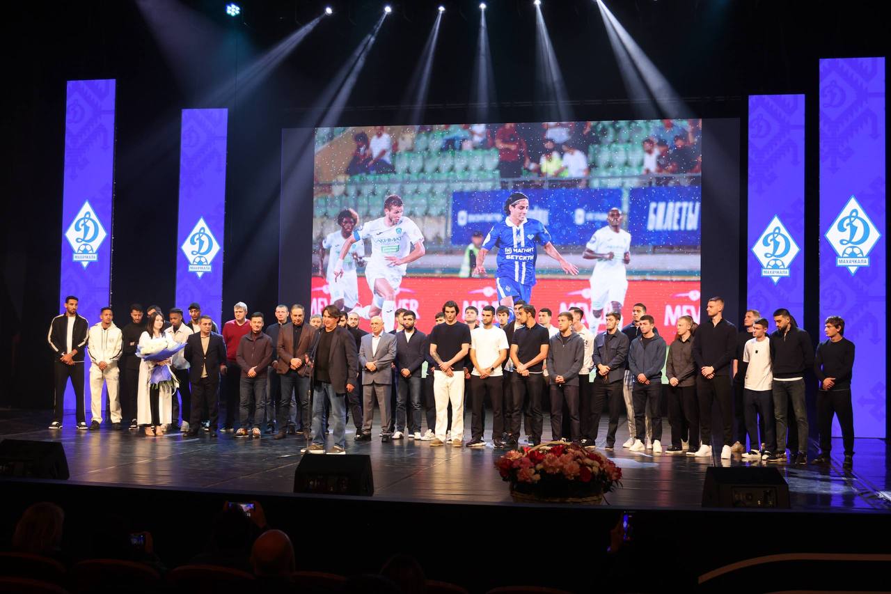 Легендарный футбольный тренер Гаджи Гаджиев отпраздновал 80-летний юбилей Легендарный футбольный тренер Гаджи Гаджиев отпраздновал 80-летний юбилей