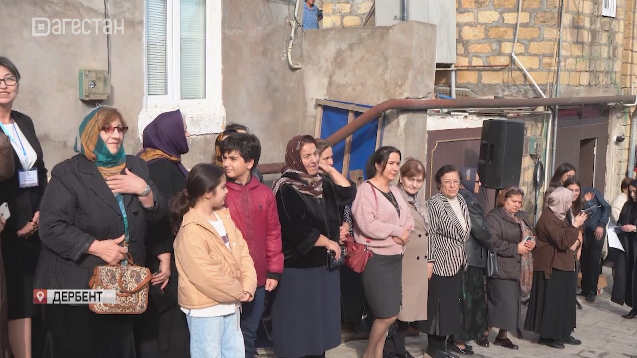 В Дербенте открыли мемориальную плиту участнику Великой Отечественной войны Мутаю Асланову