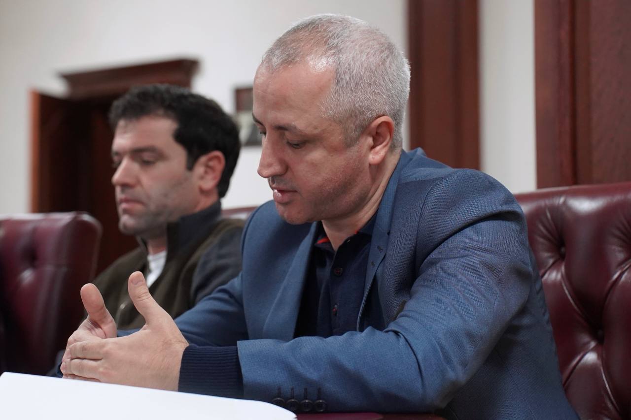 Старт рабочей неделе дан!. Под руководством Заура Эминова в Минимуществе прошла еженедельная планёрка, на которой обсудили актуальные вопросы деятельности ведомства и наметили планы на ближайшее время Старт рабочей неделе дан!. Под руководством Заура Эминова в Минимуществе прошла еженедельная планёрка, на которой обсудили актуальные вопросы деятельности ведомства и наметили планы на ближайшее время