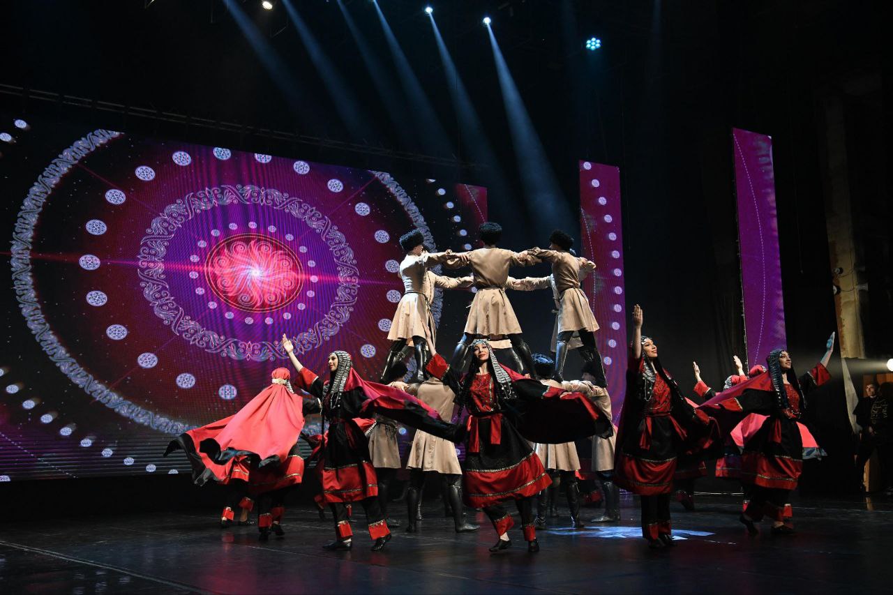 Заур Аскендеров принял участие в торжественном вечере, приуроченном к юбилею заслуженного тренера России Гаджи Гаджиева Заур Аскендеров принял участие в торжественном вечере, приуроченном к юбилею заслуженного тренера России Гаджи Гаджиева