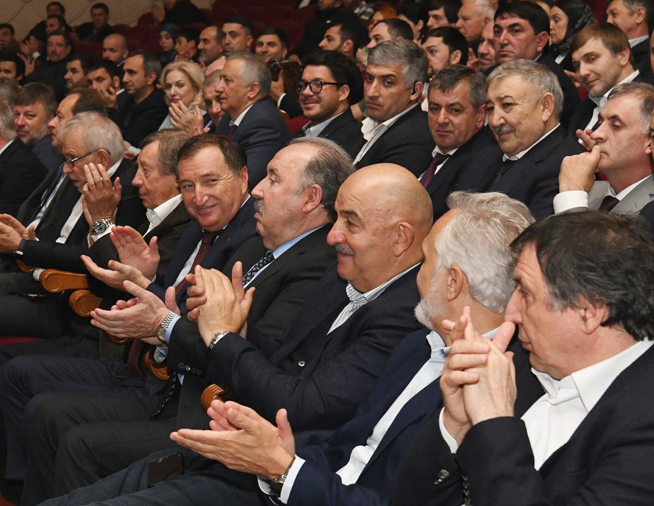 Заур Аскендеров принял участие в торжественном вечере, приуроченном к юбилею заслуженного тренера России Гаджи Гаджиева Заур Аскендеров принял участие в торжественном вечере, приуроченном к юбилею заслуженного тренера России Гаджи Гаджиева