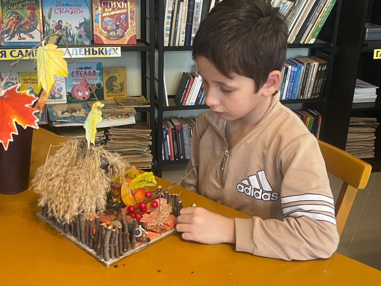 В библиотеке филиала №3 ЦБС им. Ф. Алиевой состоялся поэтический час «И в каждой строчке - вдохновенье» В библиотеке филиала №3 ЦБС им. Ф. Алиевой состоялся поэтический час «И в каждой строчке - вдохновенье»