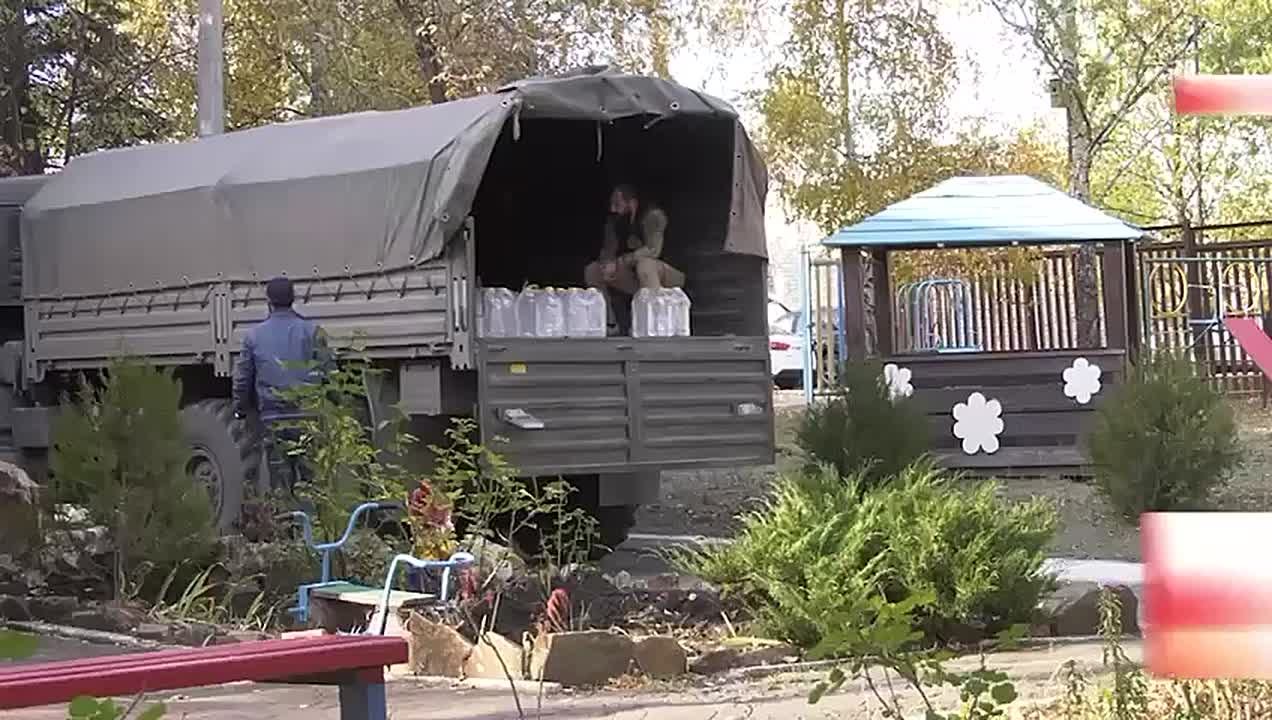 Общественники Дербентского района совместно с «Народным фронтом» доставили гуманитарную помощь в детские сады и маломобильным гражданам города Антрацит Луганской Народной Республики