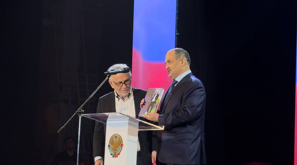 К 80-летию заслуженного тренера Гаджи Гаджиева издали книгу «Профессор. От Динамо до Динамо»