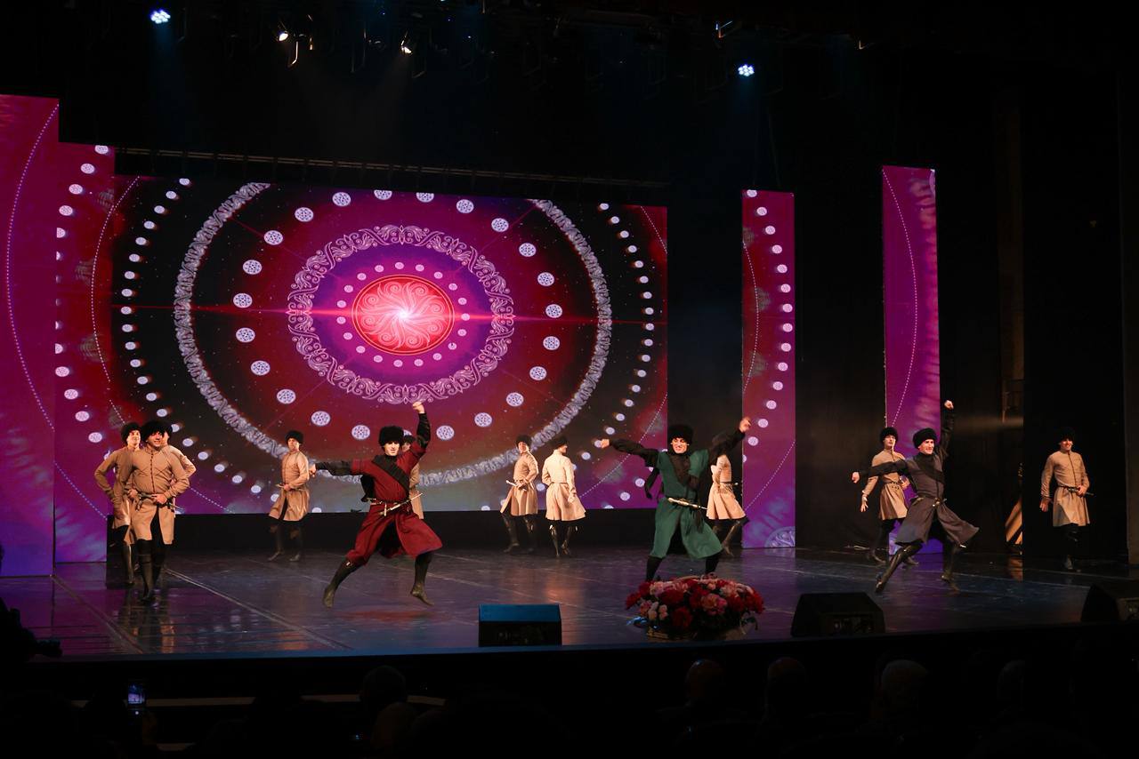 Легендарный футбольный тренер Гаджи Гаджиев отпраздновал 80-летний юбилей Легендарный футбольный тренер Гаджи Гаджиев отпраздновал 80-летний юбилей