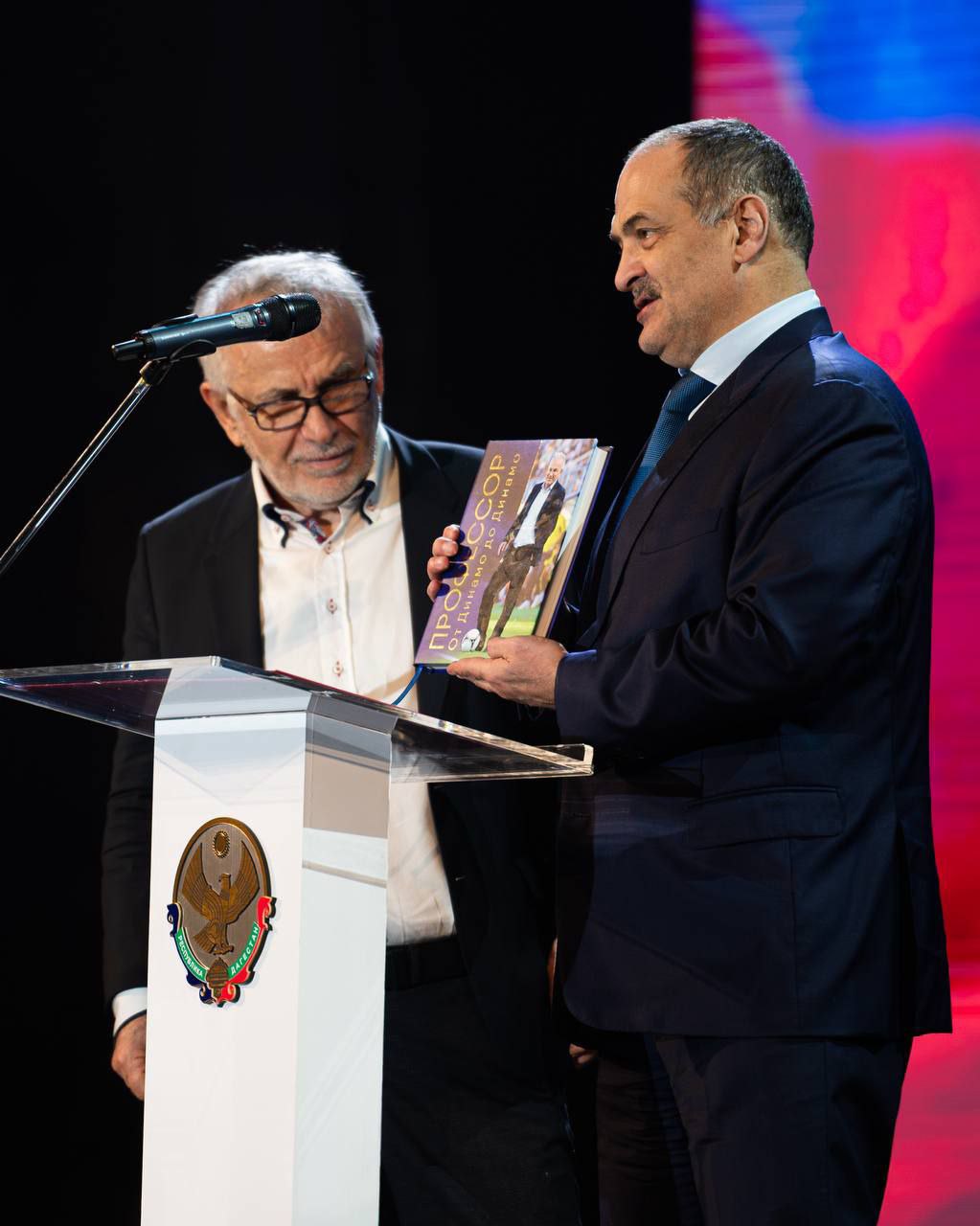 Заур Аскендеров принял участие в торжественном вечере, приуроченном к юбилею заслуженного тренера России Гаджи Гаджиева Заур Аскендеров принял участие в торжественном вечере, приуроченном к юбилею заслуженного тренера России Гаджи Гаджиева