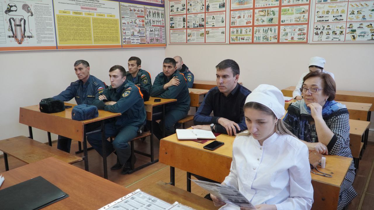 В Каспийске продолжаются мероприятия по повышению квалификации специалистов в области оказания первой помощи, проводимые в соответствии с распоряжением Правительства Республики Дагестан от 11.11.2024 г. №503-р. 28 октября... В Каспийске продолжаются мероприятия по повышению квалификации специалистов в области оказания первой помощи, проводимые в соответствии с распоряжением Правительства Республики Дагестан от 11.11.2024 г. №503-р. 28 октября...