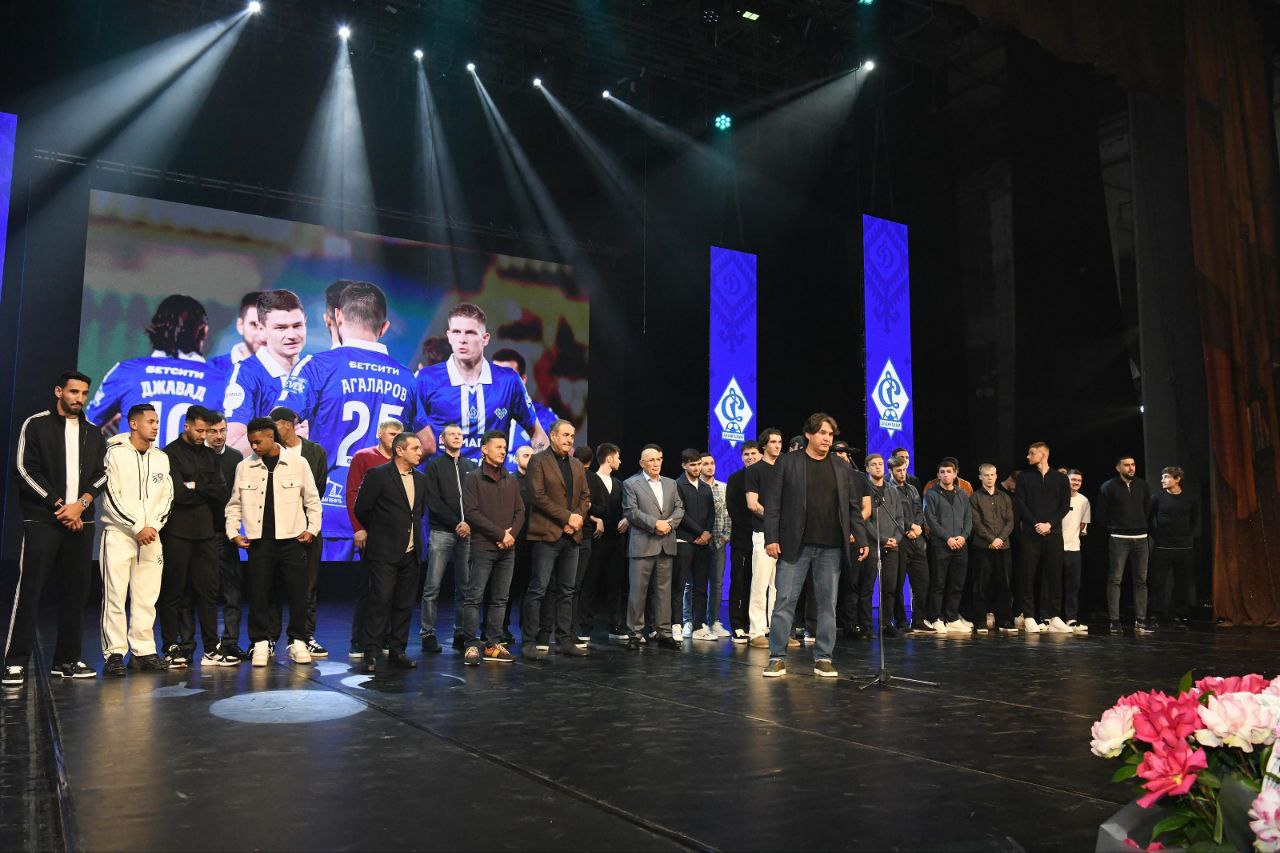 Заур Аскендеров принял участие в торжественном вечере, приуроченном к юбилею заслуженного тренера России Гаджи Гаджиева Заур Аскендеров принял участие в торжественном вечере, приуроченном к юбилею заслуженного тренера России Гаджи Гаджиева