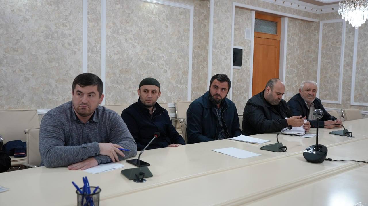 В Хасавюрте состоялось заседание городского Оперштаба в связи с прогнозируемыми неблагоприятными погодными условиями В Хасавюрте состоялось заседание городского Оперштаба в связи с прогнозируемыми неблагоприятными погодными условиями