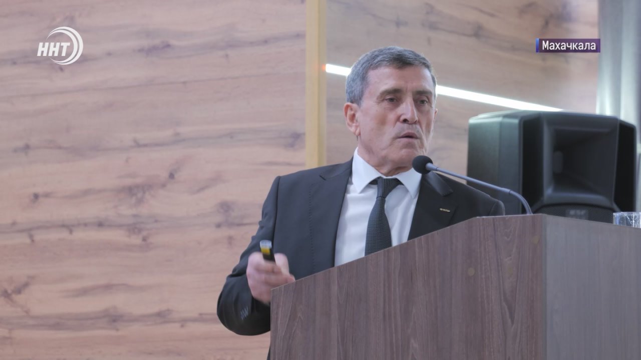 О ЛЮДЯХ ТРУДА И СПРАВЕДЛИВОСТИ