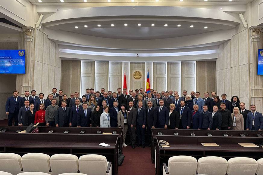 Глава Минимущества Дагестана Заур Эминов прошёл стажировку в Беларуси