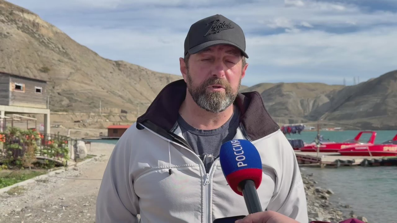 Один из организаторов, решивших привезти парусный спорт в Дагестан - Илья Марьянов, в беседе с журналистами отметил, что природные данные в республике идеально подходят для развития именного этого вида спорта