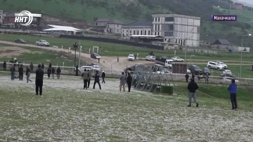 ЗАКРЫТИЕ СКАКОВОГО СЕЗОНА. Финал скакового сезона собрал десятки зрителей и участников