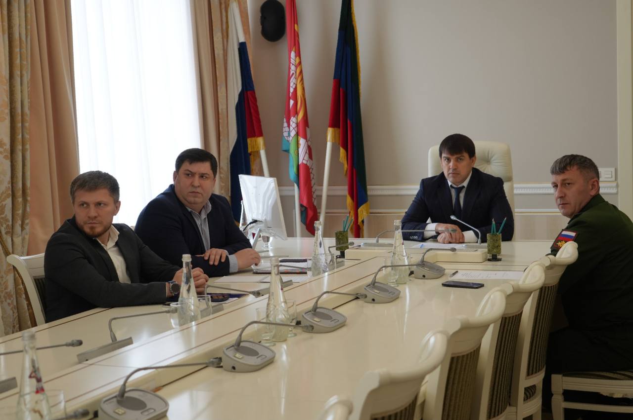 Заседание Республиканской призывной комиссии и Оперативного штаба Дагестана прошло под руководством главы региона Сергея Меликова Заседание Республиканской призывной комиссии и Оперативного штаба Дагестана прошло под руководством главы региона Сергея Меликова