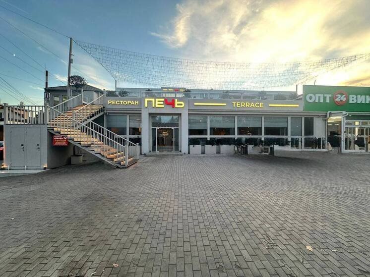 Шестнадцатый арбитражный апелляционный суд подтвердил законность требований администрации Махачкалы о демонтаже самовольно возведенного павильона с кабинками на улице Гагарина