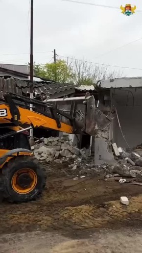 В Махачкале сносят самовольные капитальные строения на муниципальной земле по ул. Астемирова