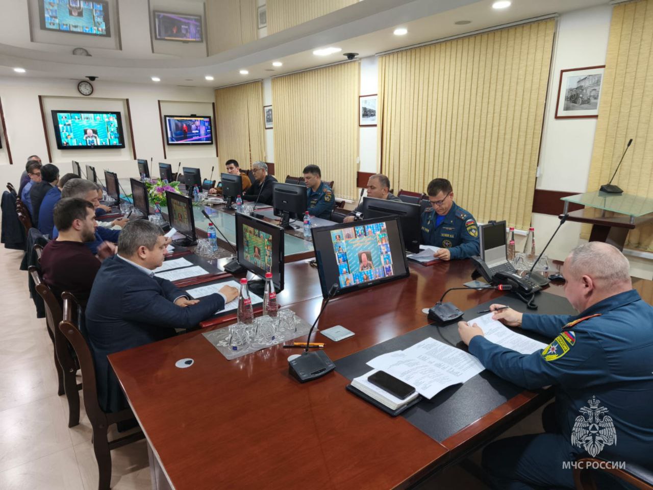 Аварийно-восстановительные бригады организуют дежурство в период ухудшения погодных условий в Дагестане Аварийно-восстановительные бригады организуют дежурство в период ухудшения погодных условий в Дагестане